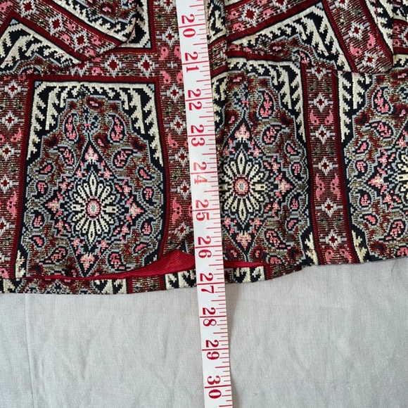 Vintage brocade blazer (S) with metallic gold threads. - Picture 12 of 16